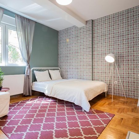 ! Promo! Central Evergreen Studio - Free Public Parking-Fast Wi-Fi Novi Sad Extérieur photo