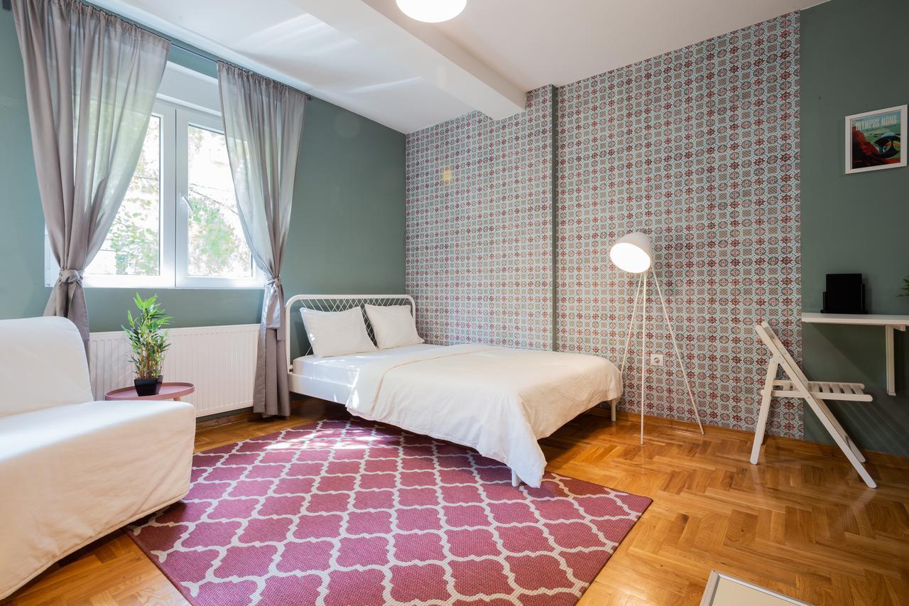 ! Promo! Central Evergreen Studio - Free Public Parking-Fast Wi-Fi Novi Sad Extérieur photo