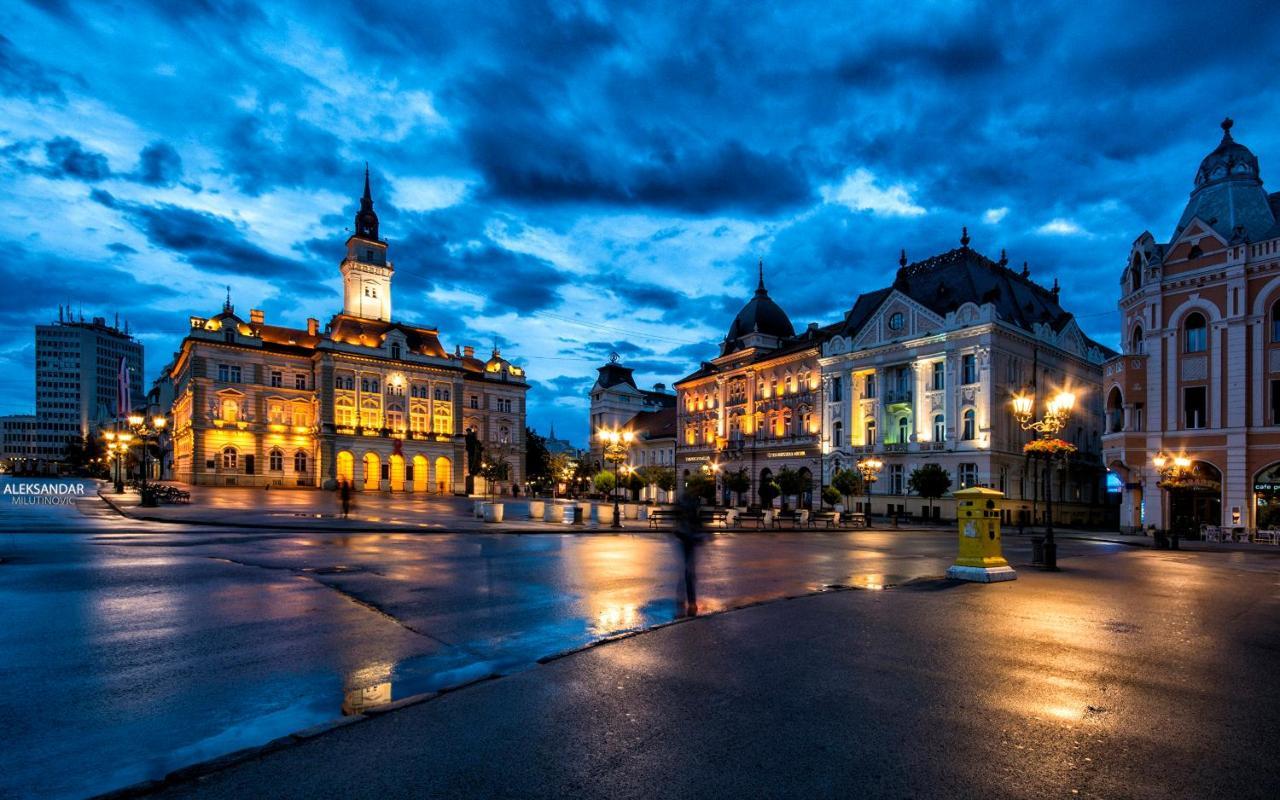 ! Promo! Central Evergreen Studio - Free Public Parking-Fast Wi-Fi Novi Sad Extérieur photo